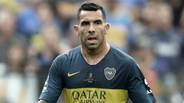 Tévez habló con Riquelme y recibió una propuesta económica para seguir