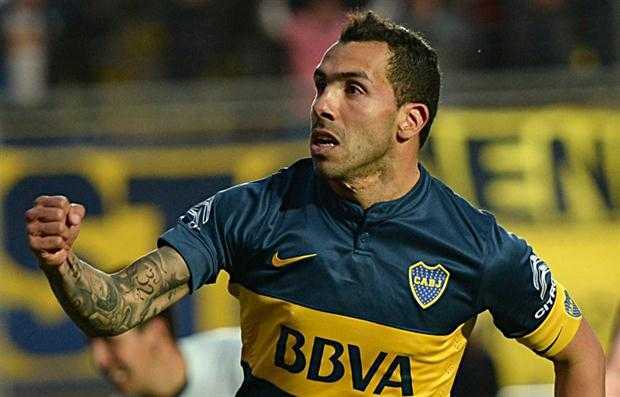 Tevez, el líder que habla adentro y afuera de la cancha