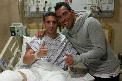 Tevez visitó a Ham en la clínica donde está internado