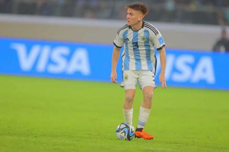 Tiene mucho potencial: Scaloni sobre el debut de Valentín Barco en Argentina