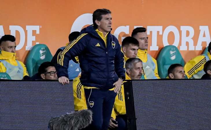 Todavía no está confirmado: el equipo que probó Claudio Úbeda en la práctica de Boca