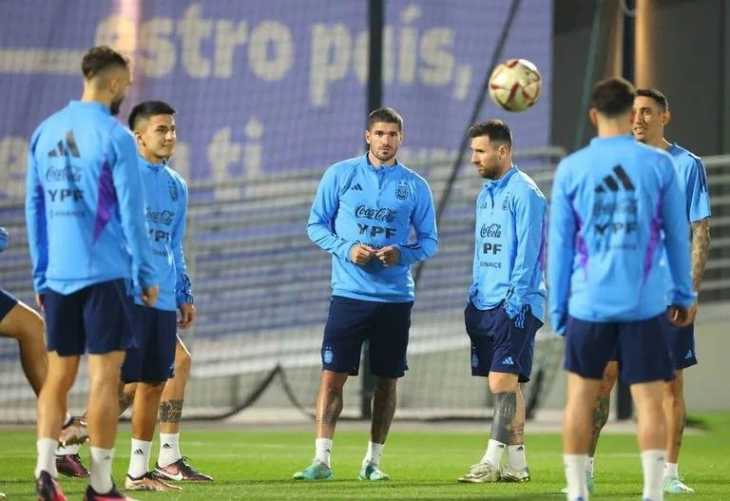 Tres nombres y varios esquemas, las alternativas de Scaloni de cara al gran choque con Croacia