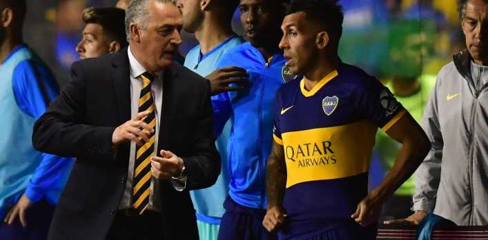 ¿Un 11 con Tevez de titular?