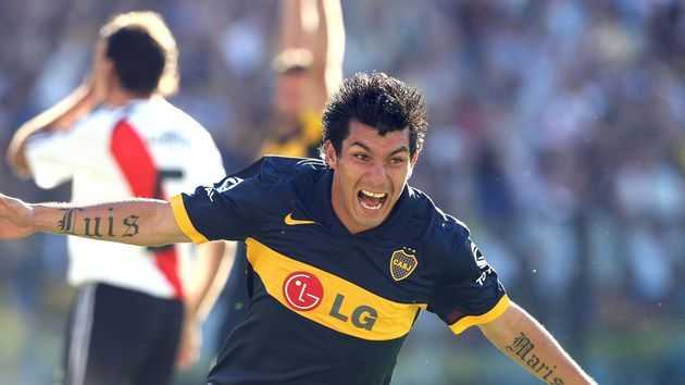 ¡Un Boca Juniors lleno de estrellas! Medel llegaría a La Bombonera en junio