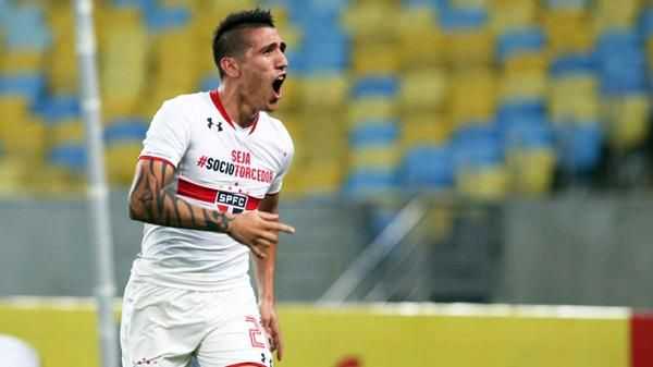 Un ex Racing podría convertirse en el nuevo socio de Tevez