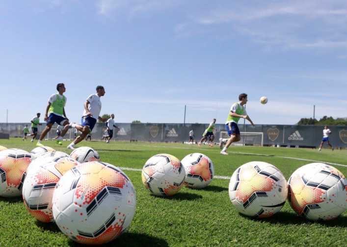 Una buena y una mala para Boca con vistas al choque con Santos