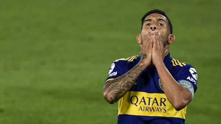 Una gloria de Boca apuntó a la relación entre Tevez y Riquelme en medio de la tensión en el club