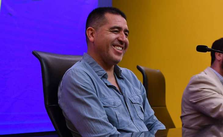 Valentín Gómez es del gusto de Riquelme y Vélez planea venderlo el mes próximo