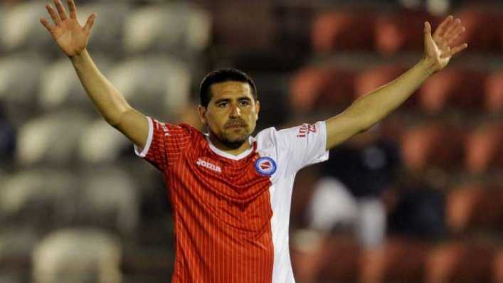 Víctor Blanco le cerró las puertas de Racing a Juan Román Riquelme