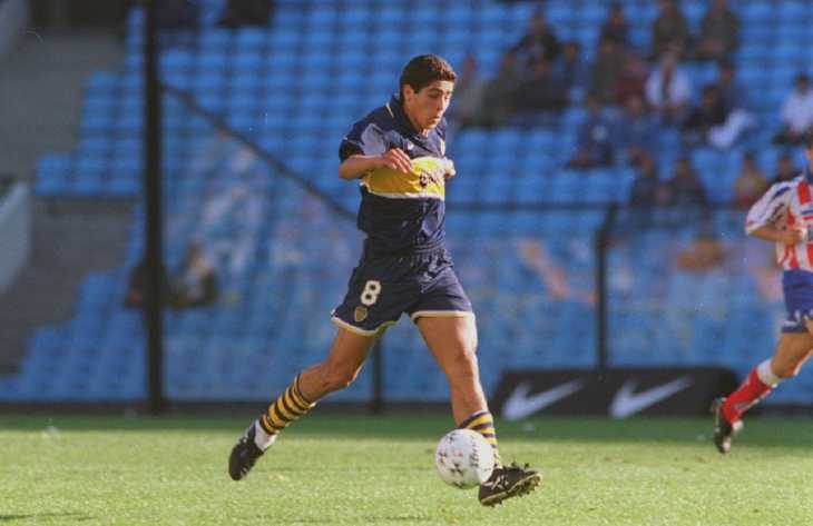 VIDEO: A 26 años del día que la Bombonera ovacionó a Juan Román Riquelme en su debut en Boca