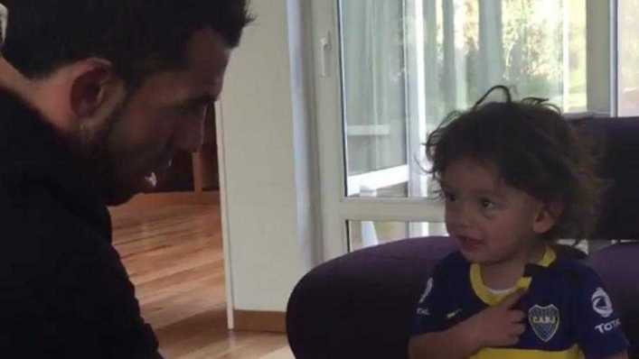 Bostero de verdad: el video del hijo de Tevez que da la vuelta el mundo