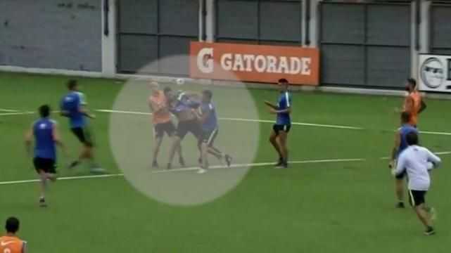 VIDEO: Insaurralde y Silva, a las piñas en el entrenamiento de Boca