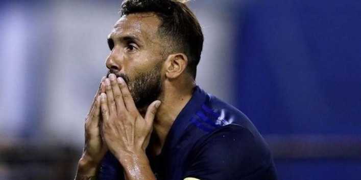 ¡Vieja la cédula! Las tres ofertas de Carlos Tévez para seguir jugando