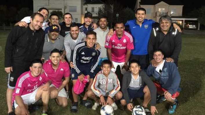 Riquelme volvió a jugar al fútbol con la ropa de Boca