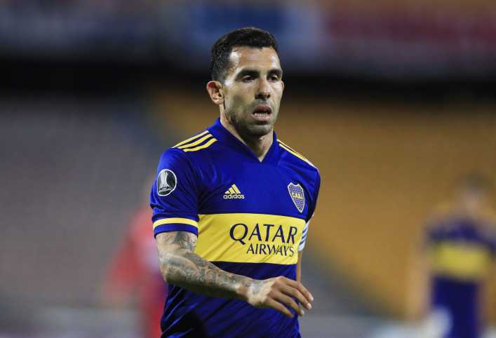 ¿Vuelve? Carlos Tevez podría salir del retiro para jugar en un destino impensado