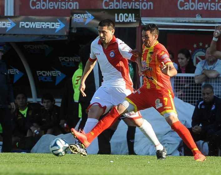Vuelve el 10: con Riquelme como titular, Argentinos recibe a Aldosivi