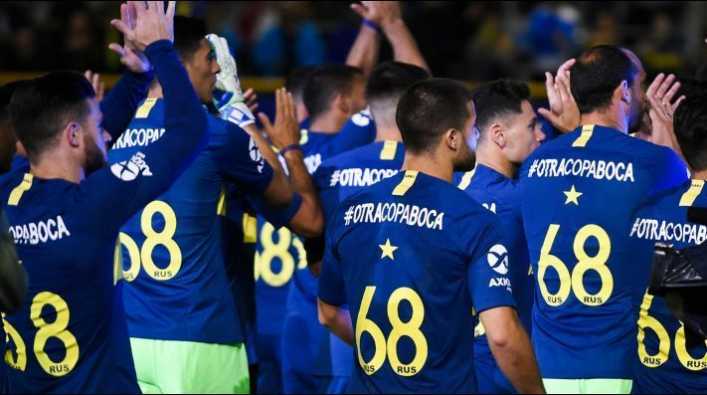 Y lo volvió a sacar a Tévez