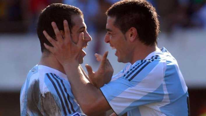 ¿Y si Riquelme lo llamaba a Mascherano para ir a Boca? ¿Y si Riquelme lo llamaba a Mascherano para ir a Boca?
