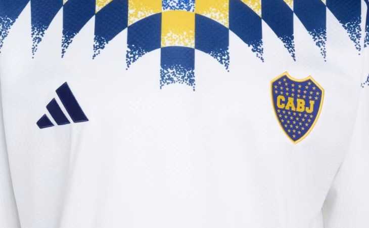 Ya se vende en el exterior: la nueva línea retro de ropa de Boca