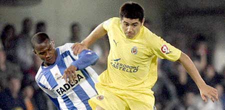 Riquelme ataca a Pellegrini