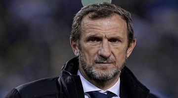 Arruabarrena tiene una duda: los 4 jugadores que pelean para acompañar a Merentiel ante Sarmiento