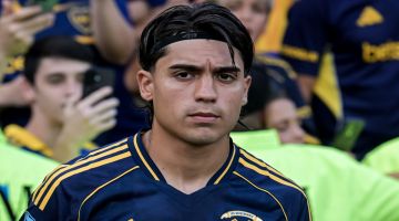 Bajaron sus pretensiones: la nueva cifra que pretende Boca para vender a Exequiel Zeballos