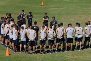 Boca arrancó sin Pavón y hoy se va a Cardales