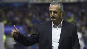 Boca, cerca de cerrar a Eduardo Salvio y Jan Hurtado