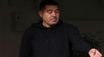 Boca no quiere “regalar” a nadie: la tajante postura de Juan Román Riquelme para este mercado