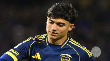 Boca podría apartar a Exequiel Zeballos si no resuelve su futuro antes del segundo semestre