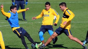 Boca se entrenó con Carrizo entre los titulares