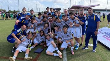 Boca venció a UE Cornellá en la Messi Cup con Lionel Messi como espectador