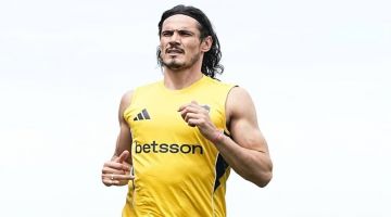 ¿Cambio de esquema? La novedad con Edinson Cavani que pone en duda la planificación de Úbeda
