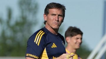 Claudio Úbeda armó un equipo alternativo: 4-4-2 y una defensa que quiere dar pelea