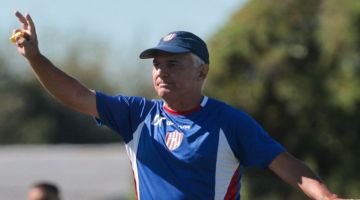 Con respeto hacia Boca, el DT de Unión palpitó el partido del domingo: “Si te dormís…”