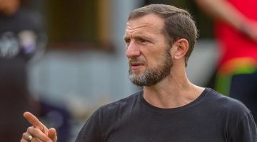 Decisión de Arruabarrena: Rey Domenech, Leonel Flores y Dylan Gorosito arrancarán la pretemporada con la Primera