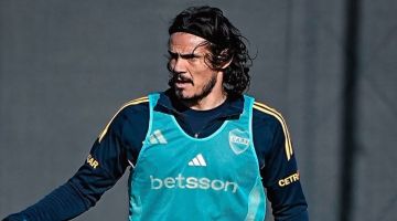Edinson Cavani evalúa operarse: en qué consiste la cirugía que buscará eliminar su lesión lumbar