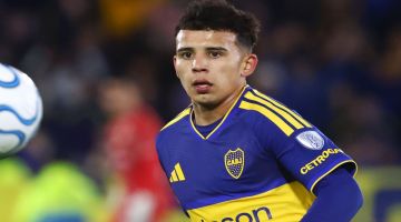El cuerpo técnico de Boca le dio un consejo a Leonel Flores tras la polémica por su tatuaje