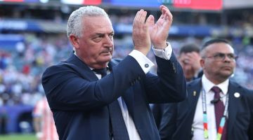 El descargo de Alfaro tras la eliminación de Paraguay: “Terminaron haciendo tiempo”