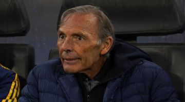 El detalle en el micro de Boca para homenajear a Miguel Ángel Russo: “Hasta siempre”