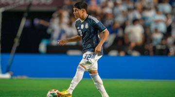 El fuerte pedido de los hinchas de Boca tras el debut de Aranda en la Selección Argentina: “No le pesa”
