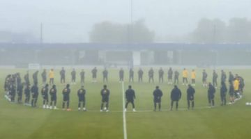 El plantel de Boca hizo un minuto de silencio en homenaje al fallecimiento de Fernando Gayoso