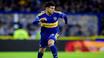 ¿Era roja para Flores? La explicación del cuerpo arbitral sobre la falta del jugador de Boca