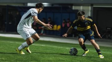 Es categoría 2007, tiene de ídolo a Riquelme y es el 10 de la Reserva que ilusiona a Boca: Lautaro Bianco