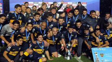 Fue campeón en Boca, jugó en el Barcelona y ahora quieren hacerle una estatua en Paraguay: “Lo merece”