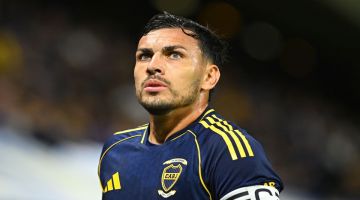 “Hermanitos”: Paredes llevó a comer a dos compañeros tras la victoria de Boca