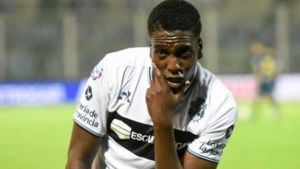 Hurtado quiere jugar en Boca