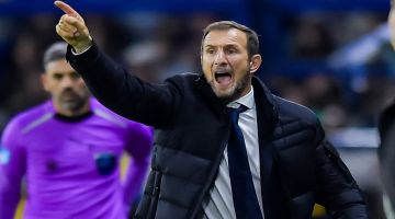 La bronca de Rodolfo Arruabarrena, sacado contra el VAR en Boca vs. Riestra: “Son terribles hijos de…”