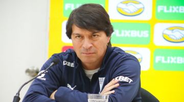 La decisión del DT de Universidad Católica a días del partido contra Boca