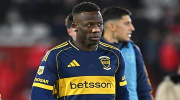 La pésima noticia que recibió Luis Advíncula a raíz de su mal momento en Boca